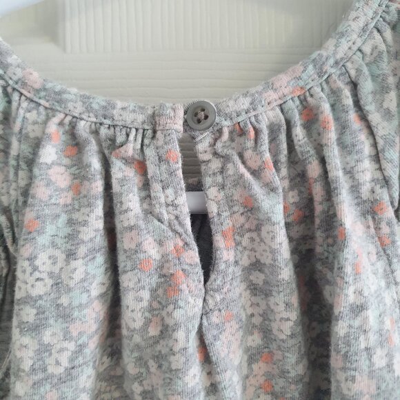 ⭐️4/$20⭐️ Baby Gap Dress Size 6-12 Months Gray Floral Summer - Picture 3 of 7